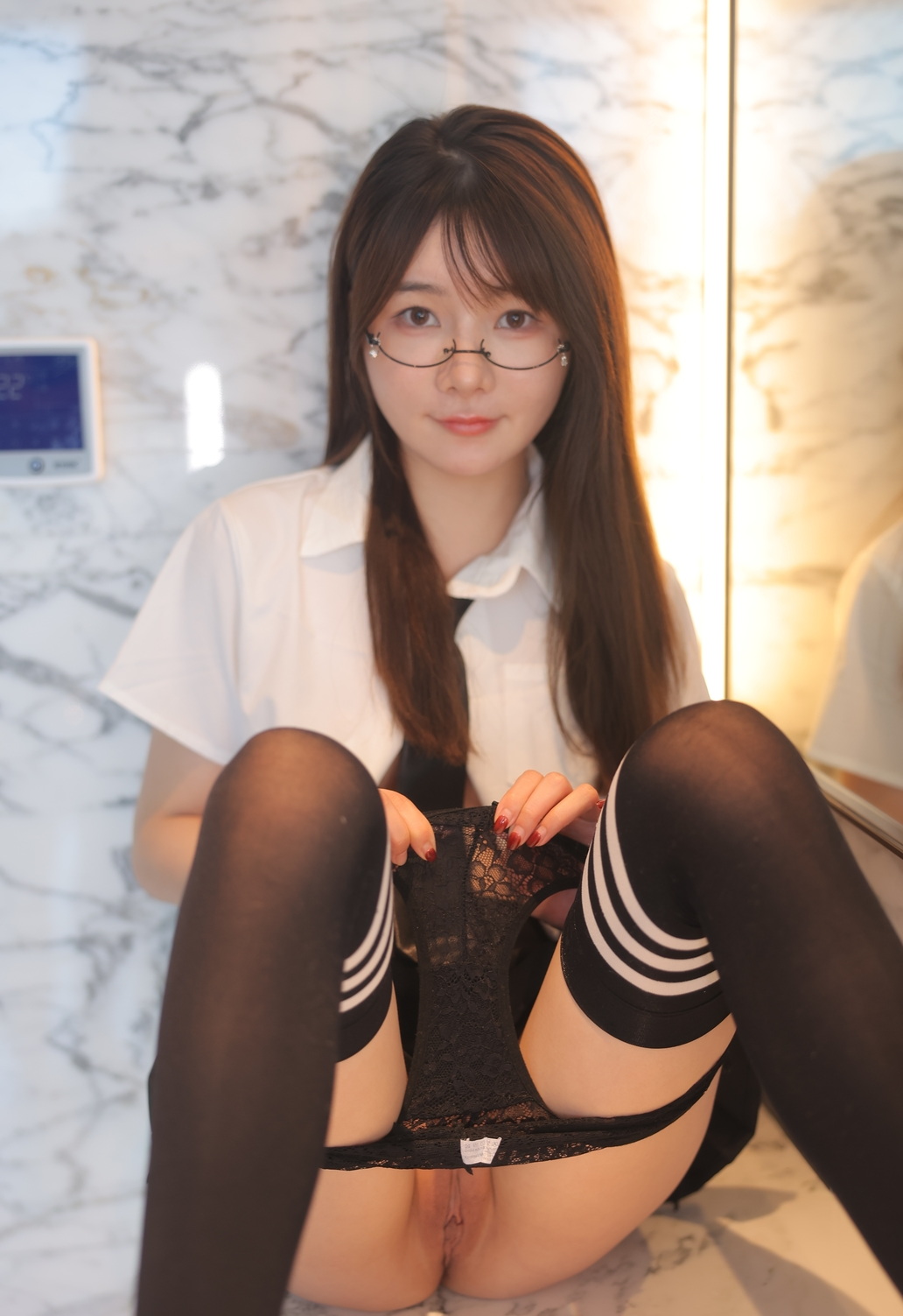 102434h8wfyopfe8p0faei.jpg